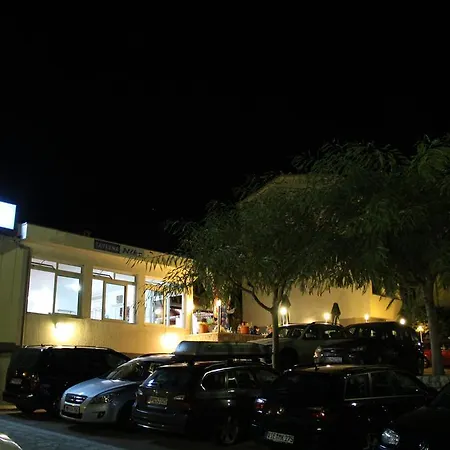 Buratovic Aparthotel 3*