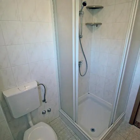 Buratovic Aparthotel